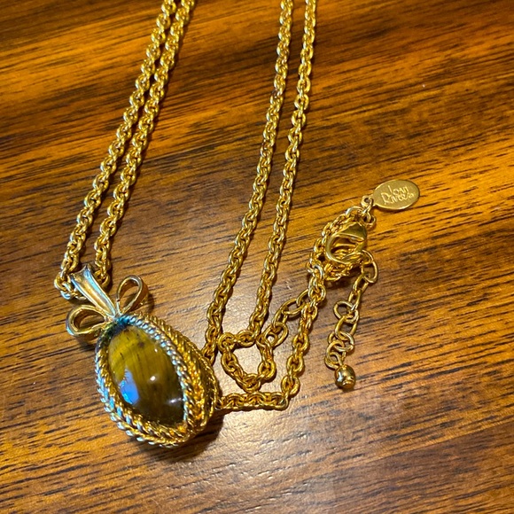 JOAN RIVERS Brown Tiger's Eye Faberge Egg Pendant Gold Necklace Bow Trim - Picture 2 of 2